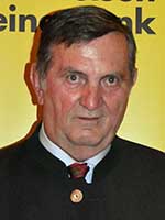   Hermann Singer